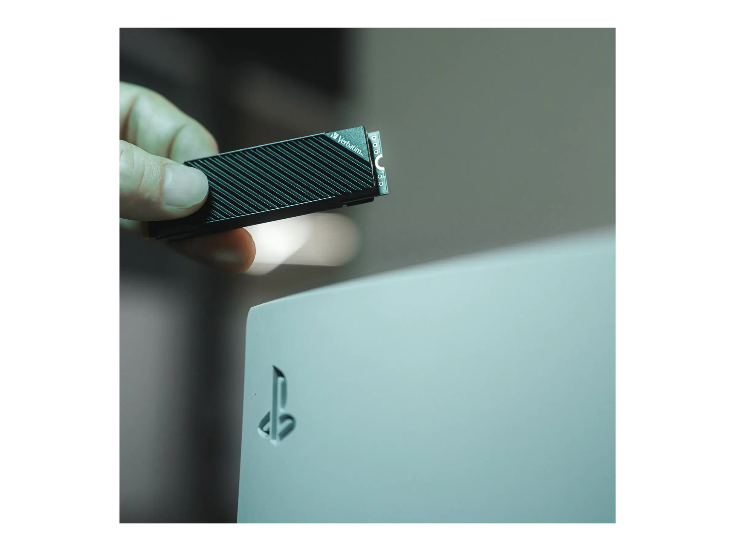 Verbatim Vi7000G - SSD - 2 TB - intern - M.2 2280 - PCIe 4.0 x4 (NVMe) - integrierter Kühlkörper - für Sony PlayStation 5