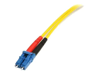 StarTech 10m Fiber Optic Cable - Single-Mode Duplex 9/125 - LSZH - LC/SC - OS1 - LC to SC Fiber Patch Cable (SMFIBLCSC10) - Patch-Kabel - SC Single-Modus (M) zu LC Single-Modus (M) - 10 m - Glasfaser - Duplex - 9/125 Mikrometer - OS1 - halogenfrei - Gelb