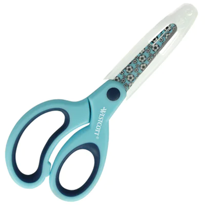 Westcott Bastelschere Sporty 130mm inkl. transparente Klingenhülle Stahl blau Fußball