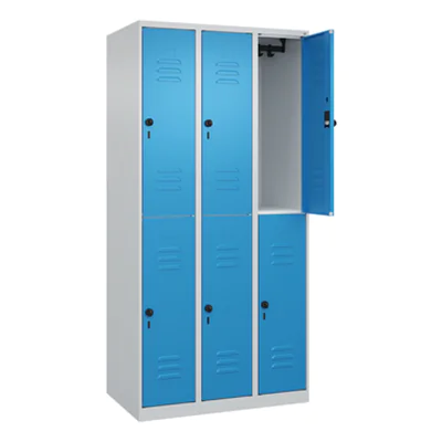 C+P Kleiderspind Classic PLUS 900 x 1.850 x 500 mm (B x H x T) 3 Abteile Stahl Farbe der Front: lichtblau Farbe des Korpus: lichtgrau