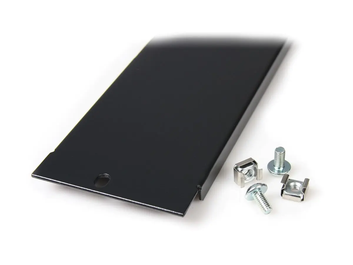StarTech 2 HE Rack Blindblende für 19 Serverschränke und Racks - Blindabdeckung - Schwarz - 2U - 48.3 cm (19")