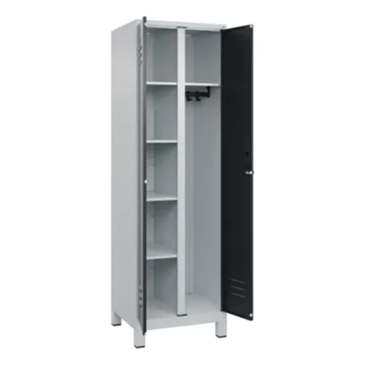 C+P Garderobenschrank Classic PLUS 600 x 1.950 x 500 mm (B x H x T) Stahl Farbe der Front: schwarzgrau Farbe des Korpus: lichtgrau