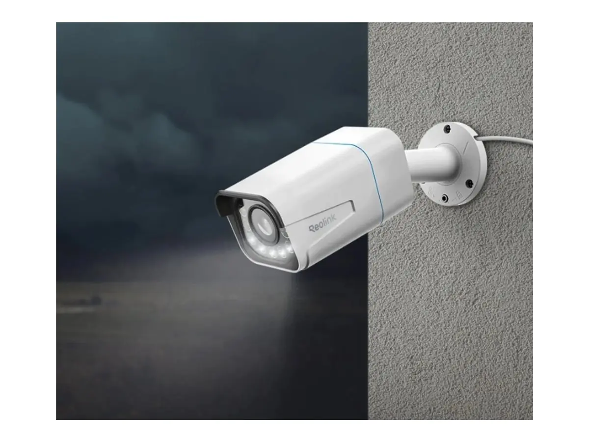 Reolink P430 4K Smart PoE Camera with Spotlight & Color Night Vision