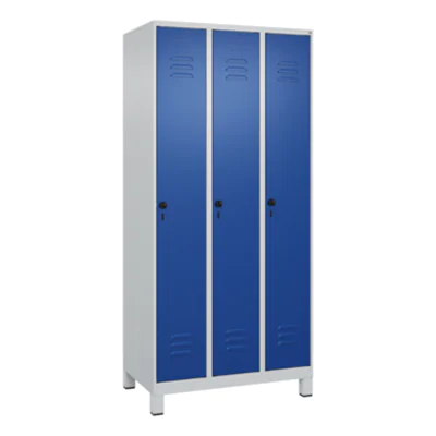 C+P Kleiderspind Classic PLUS 900 x 1.950 x 500 mm (B x H x T) 3 Abteile Stahl Farbe der Front: lichtblau Farbe des Korpus: lichtgrau